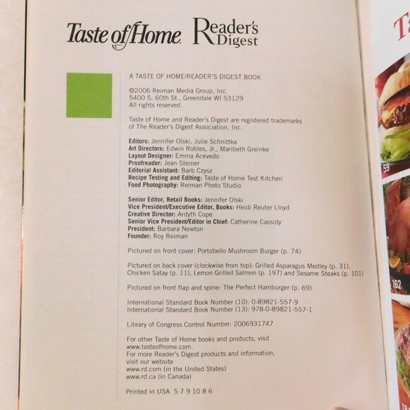 Taste of Home Backyard Grilling 2006 PB Cookbook 330 Recipes Grilling Guide - Picture 4 of 10